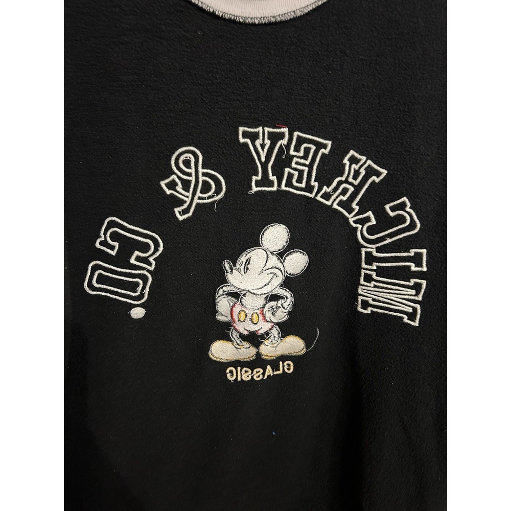 Vintage Disney Mickey & Co. Classic Crew Neck Sweatshirt Medium Embroidered 90s - Picture 15 of 15